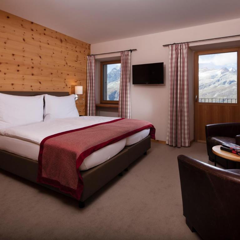 Riffelhaus 1853 - Doppelzimmer mit seitlichem Blick auf das Matterhorn - 1