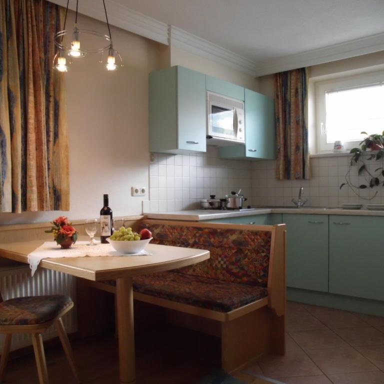 Ferienwohnungen Rahm - Apartment mit Balkon - im Nebengebäude - 10