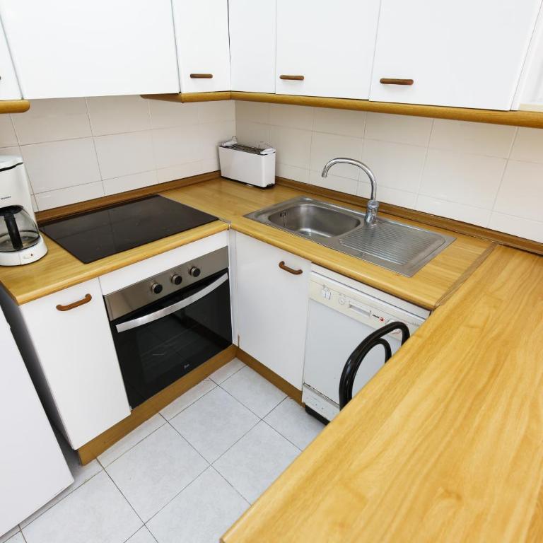 Gongora Planet Costa Dorada - Apartment with Terrace - 9