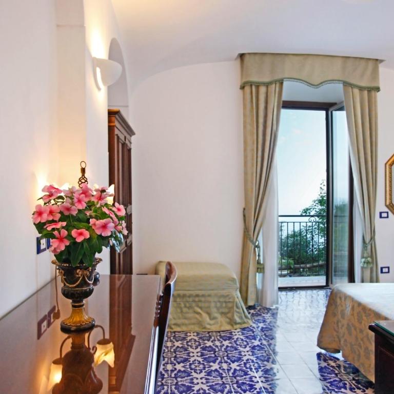 Villa Borgo San Michele - Camera Standard Matrimoniale/Doppia con Letti Singoli con Vista Mare - 5