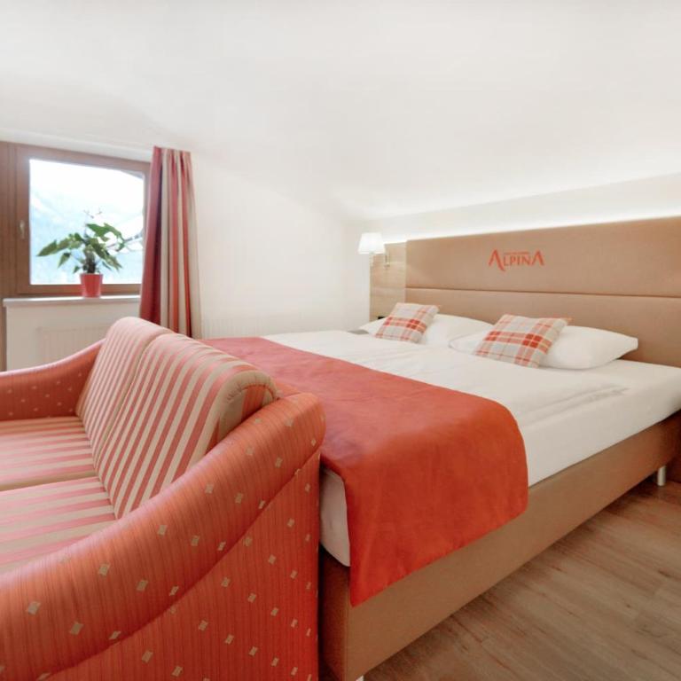 Hotel Alpina Superior - Deluxe Doppelzimmer mit Balkon - 5