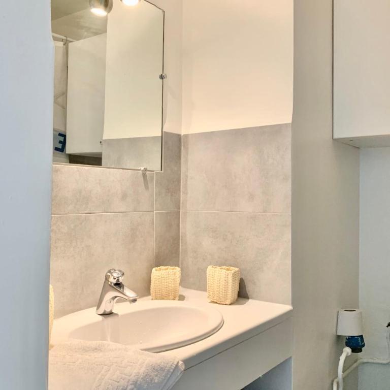 #AL Le bleuet T2 with terrace - Apartment - 9
