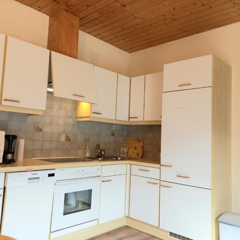Alie Gusta - Apartment mit Blick auf die Berge - 25