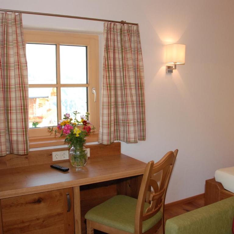 Hotel Gasthof Erbhof Anderlhof - Doppelzimmer mit Balkon - 5