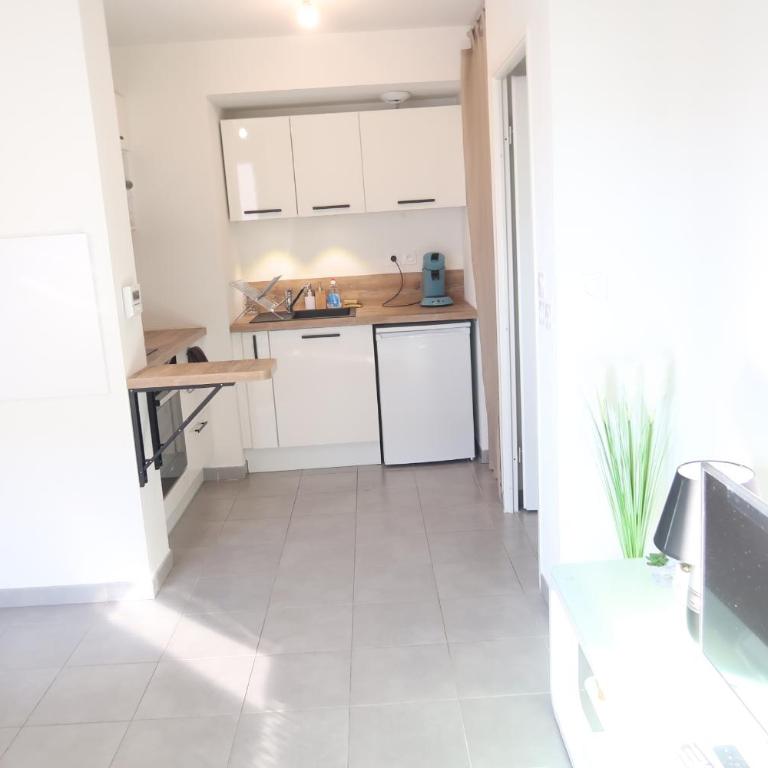 Logement Entier - Appartement T2 Confort - Toulouse - Balcon Aménagé - Apartment mit 1 Schlafzimmer - 12