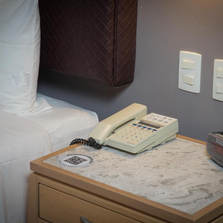 Sevilla Palace - Standard one Queen bed - 4