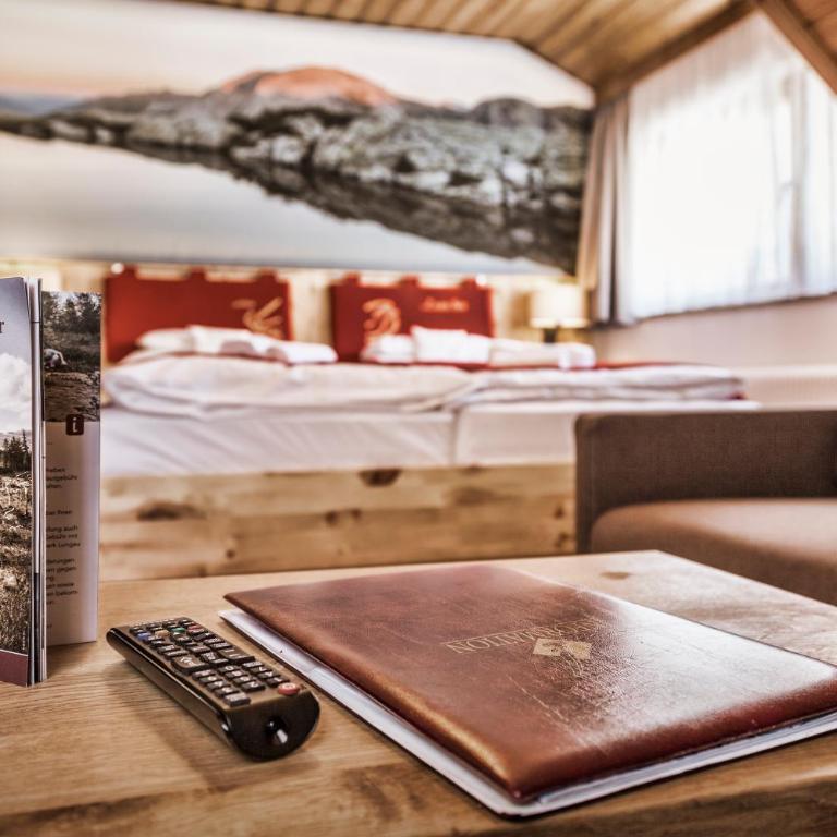 schaus Lüftenegger - Apart-Zirbenpension - Doppelzimmer mit Balkon - 3