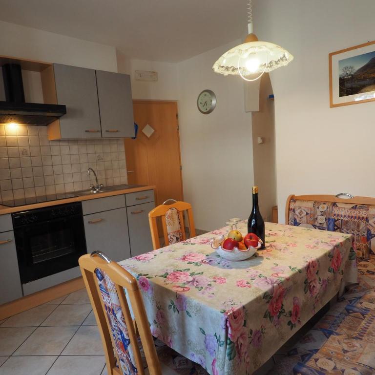 Ferienwohnungen Luggin - Appartamento con 2 Camere da Letto - 6