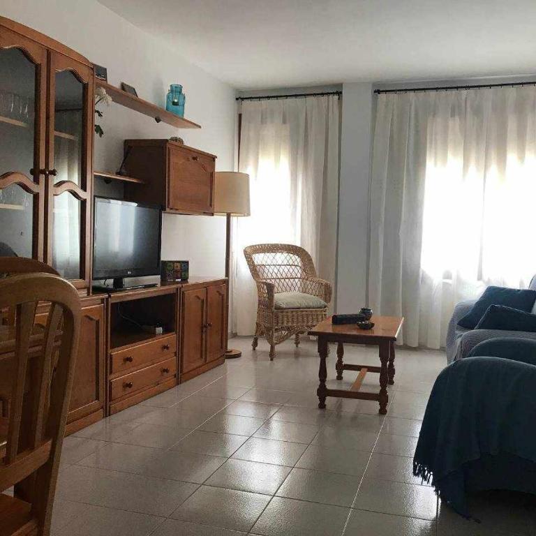 Miquel 1 – Piso con Parking y Wifi en el Centro - Apartamento de 3 dormitorios - 3