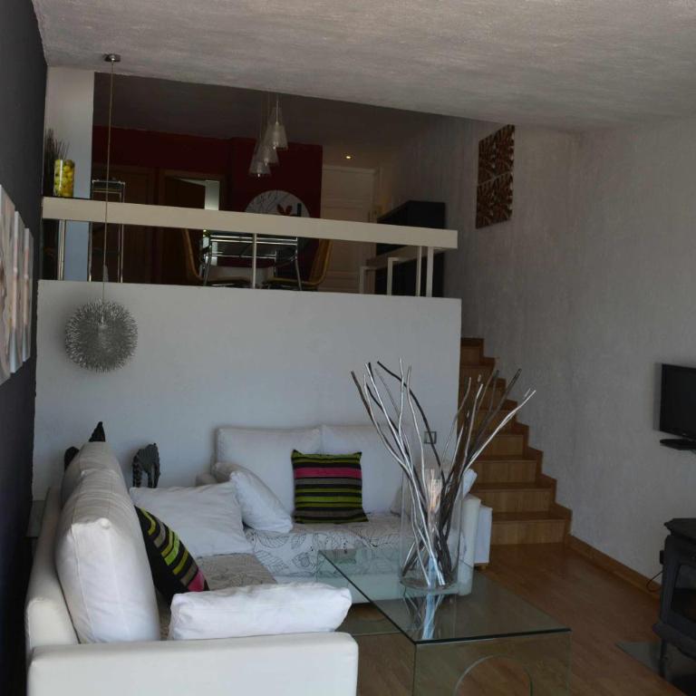 Carabela – Terraza y Vistas al Mar en Cala Salions - Apartamento con vistas al mar - 8