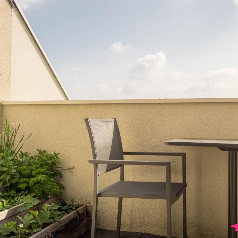 Le Duplex Ensoleillé du Parc * Parking * Balcon * - Apartment mit 2 Schlafzimmern - 12
