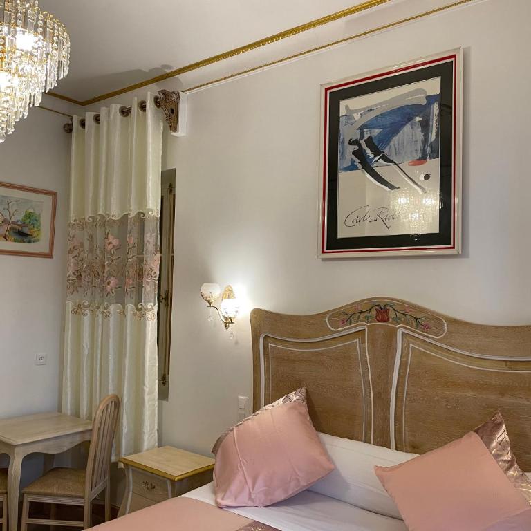 Chambre Lyre Maison de L'Église du Couvent - Chambre Double avec Salle de Bains Privative - 3