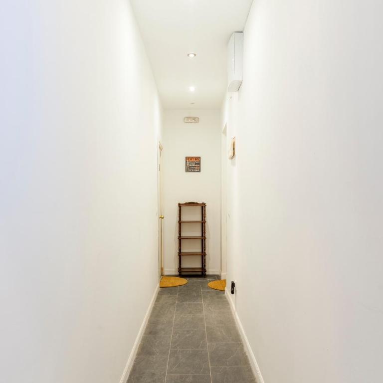 Lindo en Madrid - One-Bedroom Apartment III - 11