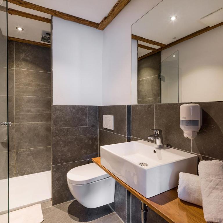Tennenwirt Guesthouse - Adults only - Dreibettzimmer Guesthouse - 4