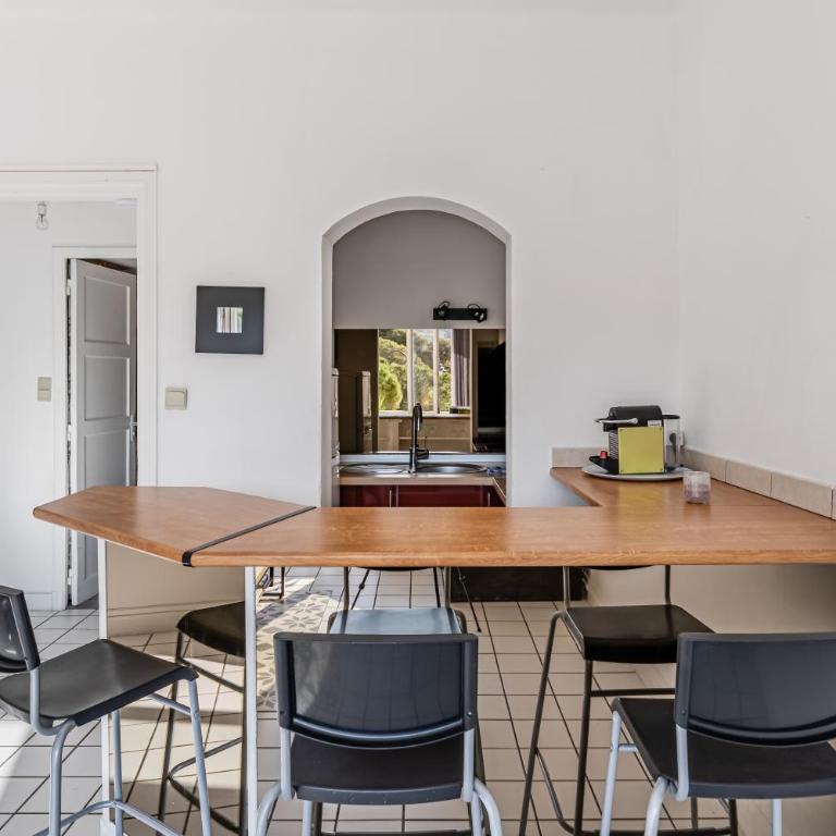 Les pieds dans l'eau par Dodo-a-Cassis - Appartement - 17