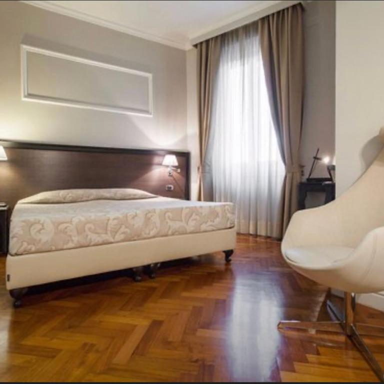 Hotel Lombardia - Superior Double or Twin Room - 3