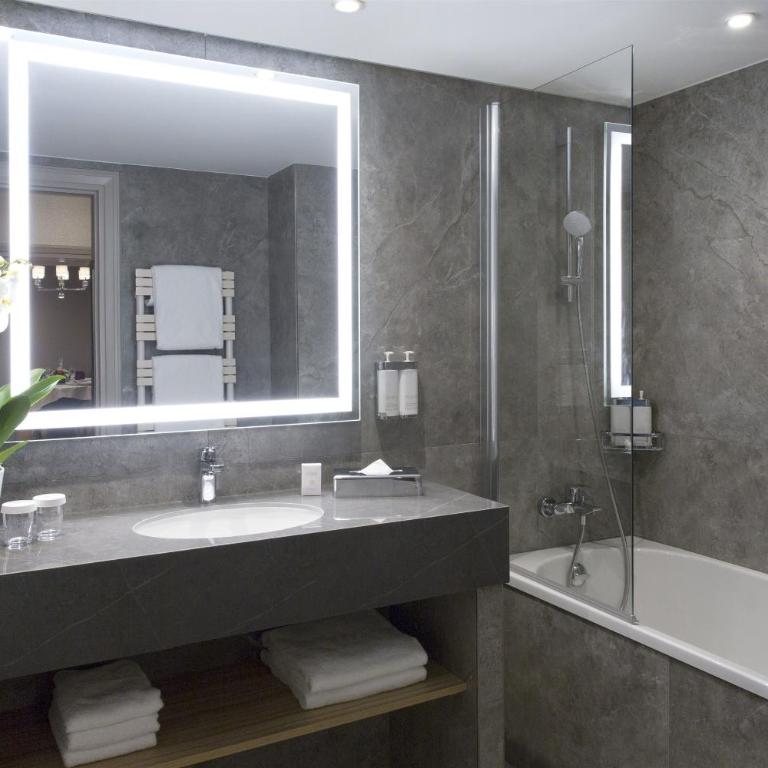 Warwick Reine Astrid - Lyon - Suite Privilege - 3