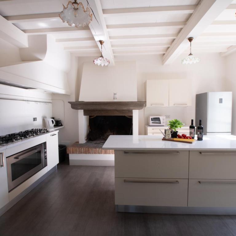 LA RIMESSA EXPERIENCE-Dream Holiday Home - Casa con 5 Camere da Letto - 8