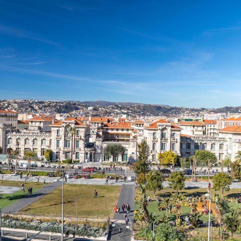 Gorgeous 1 Bdr with gardens view in the Old Town - Appartement - 33