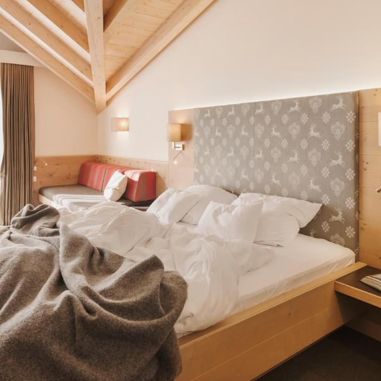 Neuhaus Zillertal Resort - Doppelzimmer mit Bergblick - Nebengebäude - 2