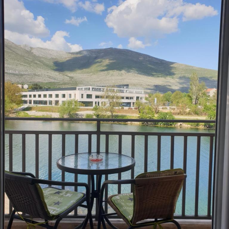 Trebisnjica - Apartman sa Balkonom - 1