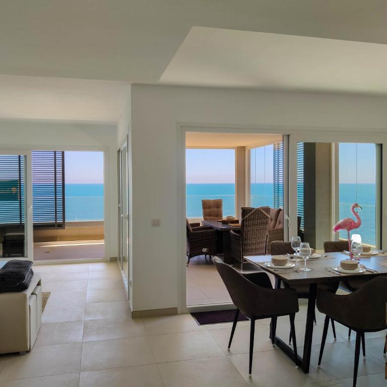 213 Luxury Panorama - Alicante Holiday - Apartment with Sea View - 2
