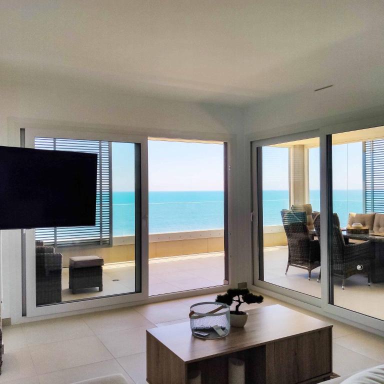 213 Luxury Panorama - Alicante Holiday - Apartment with Sea View - 27