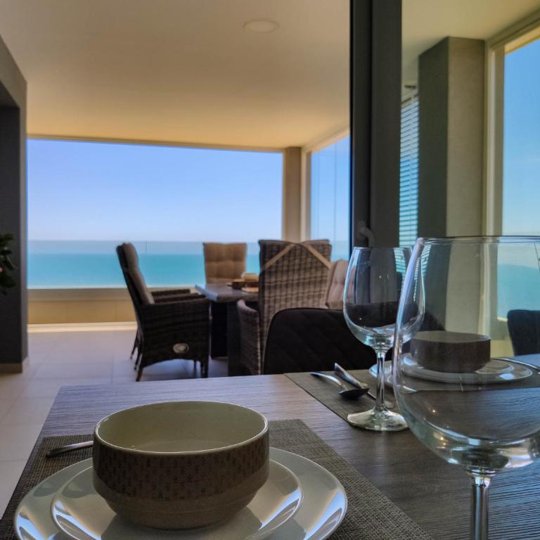 213 Luxury Panorama - Alicante Holiday - Apartment with Sea View - 4