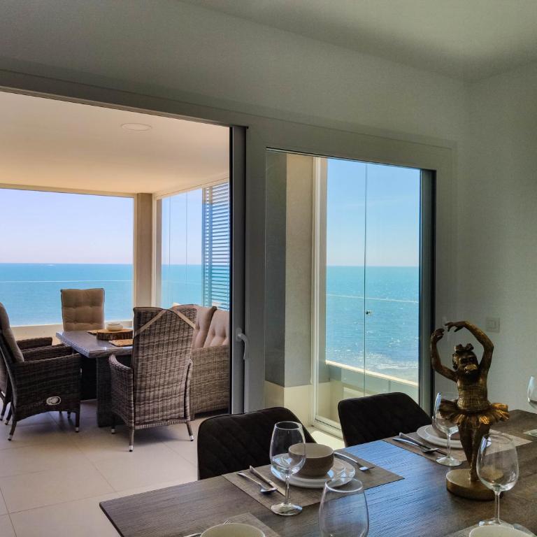 213 Luxury Panorama - Alicante Holiday - Apartment with Sea View - 28