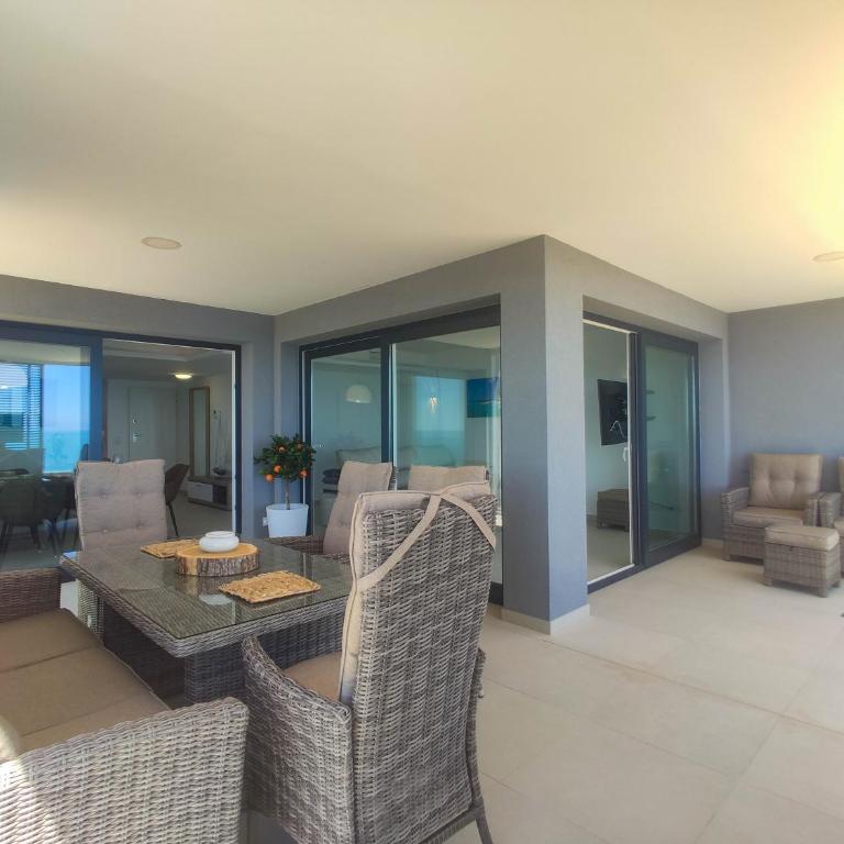 213 Luxury Panorama - Alicante Holiday - Apartment with Sea View - 32