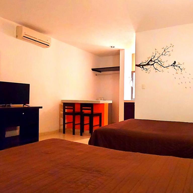 Hotel El Marques - Habitación Doble Superior - 2 camas dobles - 5