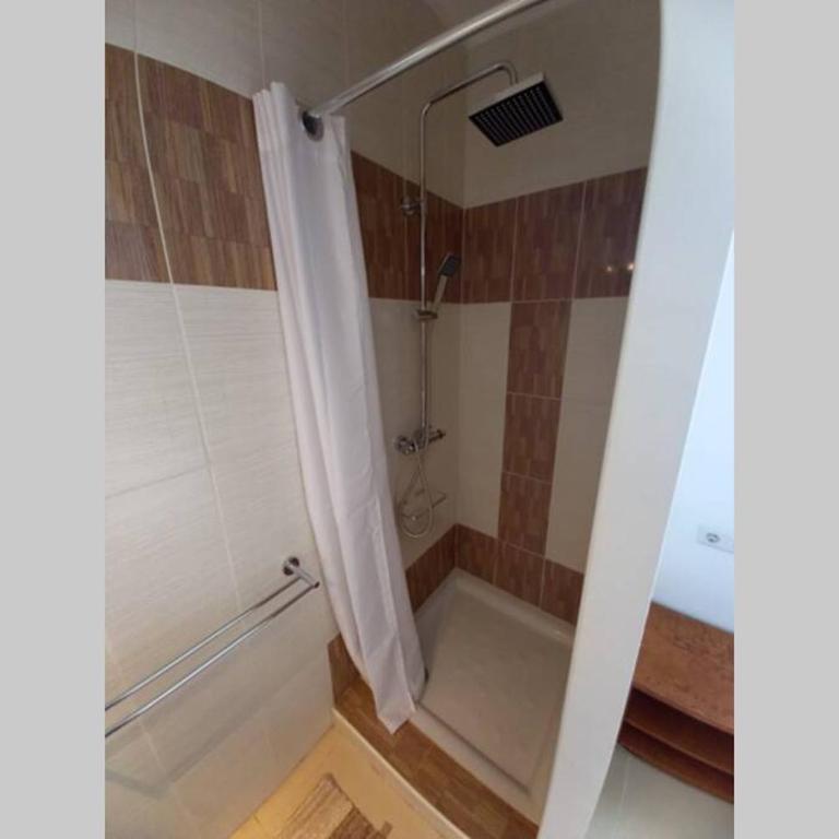 Plage à 500 m, Maison haut de gamme avec amarre privée, accès mer en 5 min sans pont, jacuzzi - Villa de 3 dormitorios - 48