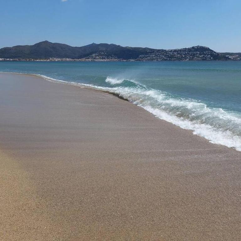 Plage à 500 m, Maison haut de gamme avec amarre privée, accès mer en 5 min sans pont, jacuzzi - Villa de 3 dormitorios - 24