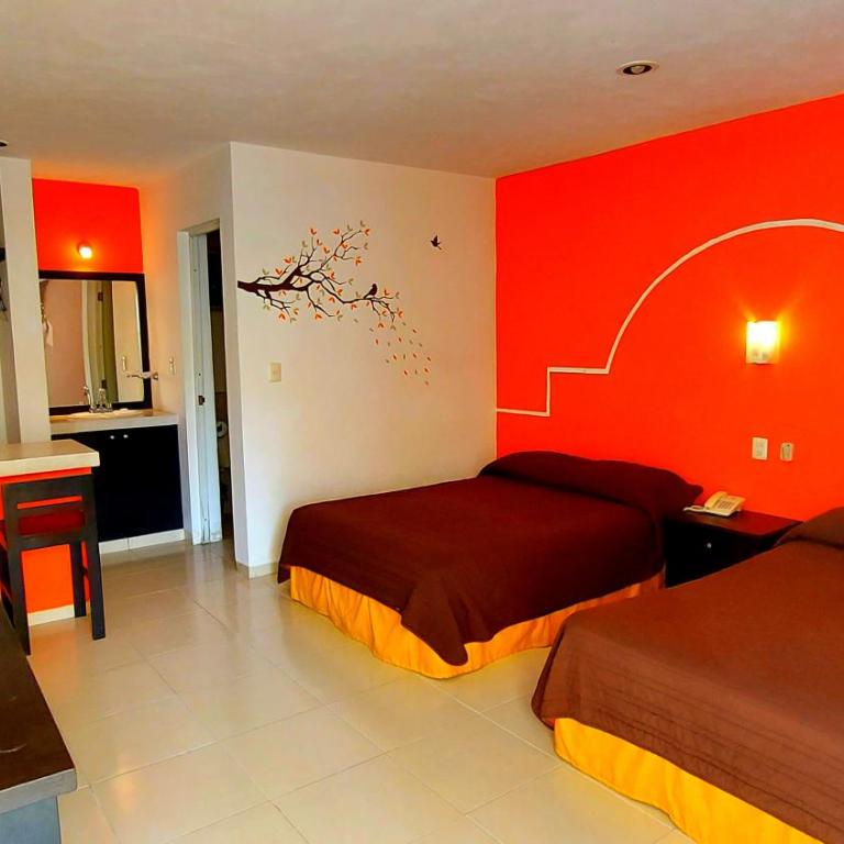 Hotel El Marques - Habitación Doble Superior - 2 camas dobles - 2
