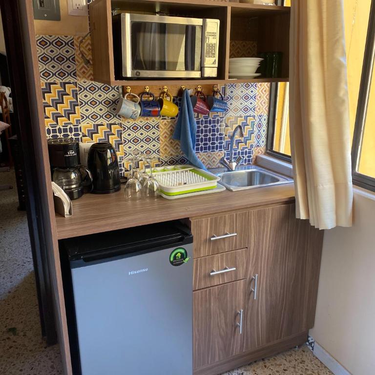 Casa de las Palmas Guest House - Double Room with Private Bathroom - 4