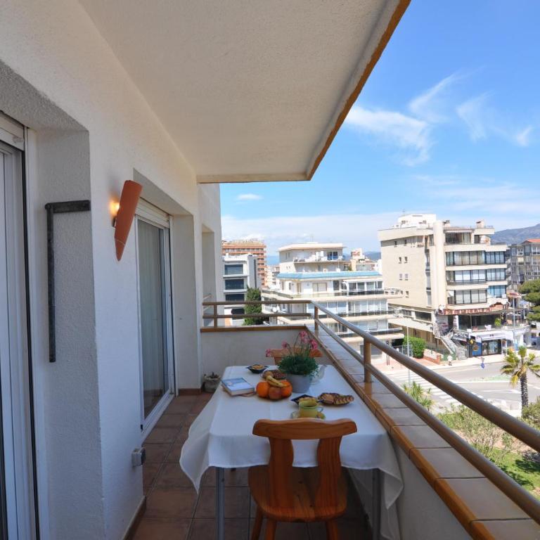 RNET - RHC VIV Roses Holiday Center - Apartment with Terrace - 3