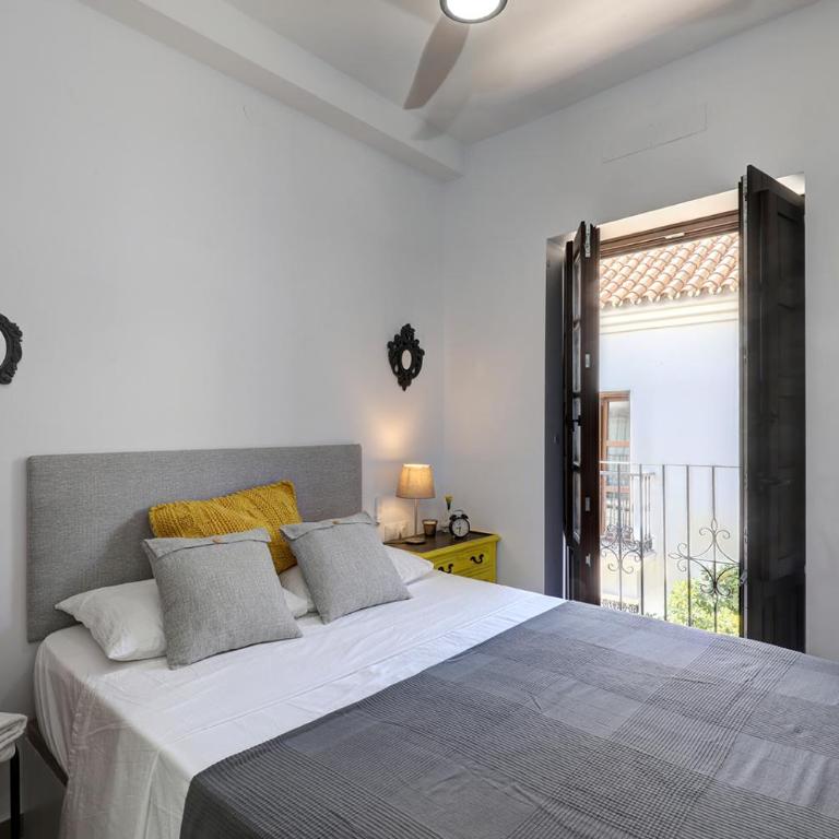 Authentic Andalusian Townhouse - Private Roof Terrace - 5min Beach - Casa con 1 dormitorio - 2