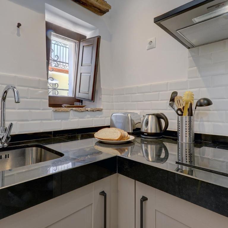 Authentic Andalusian Townhouse - Private Roof Terrace - 5min Beach - Casa con 1 dormitorio - 9