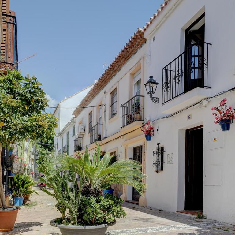 Authentic Andalusian Townhouse - Private Roof Terrace - 5min Beach - Casa con 1 dormitorio - 1