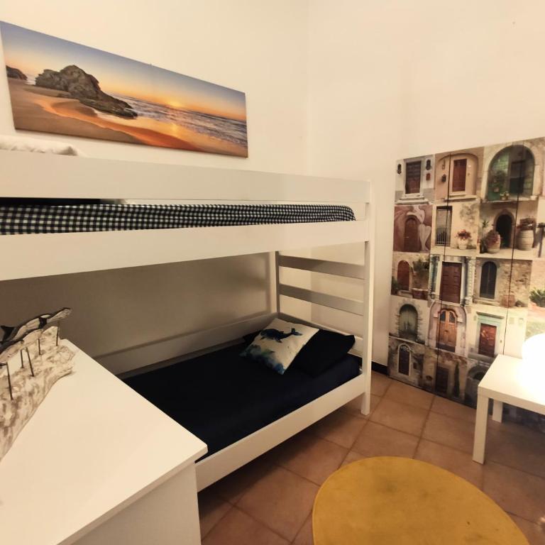 Il Balconcino sul carugio - Two-Bedroom Apartment - 21
