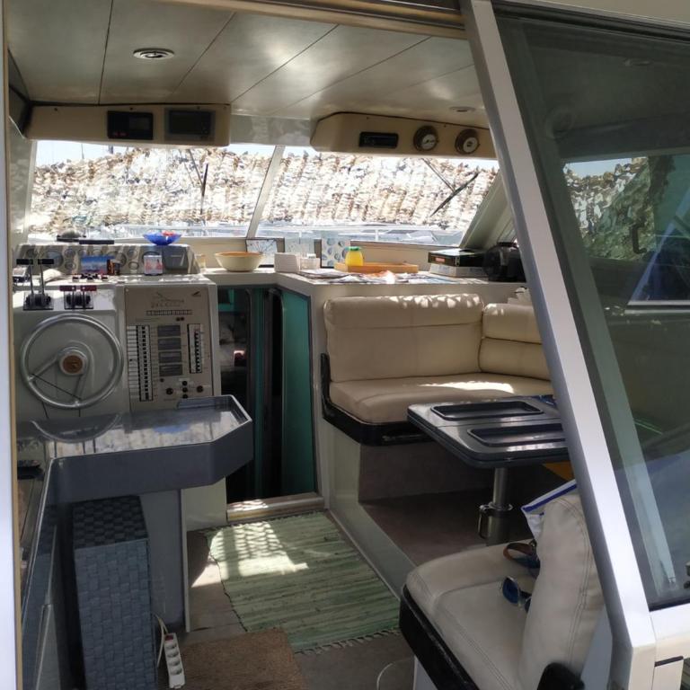 Ferretti 36 ' Bateau à Quai Vieux-Port Cannes Festival La Croisette - Mobile Home - 34