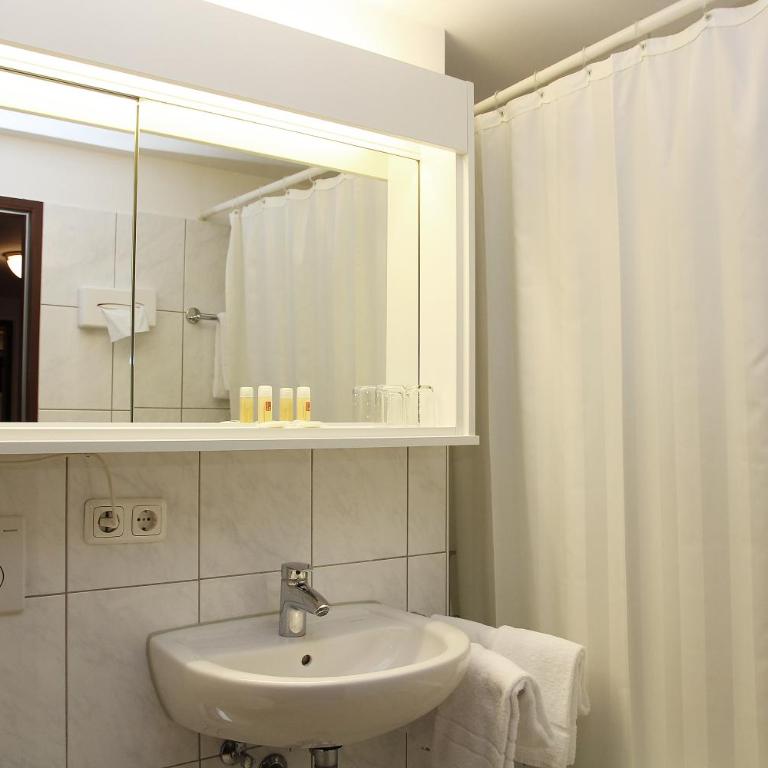 Hotel Gästehaus Forum am Westkreuz - Studio-Apartment (3 Erwachsene) - 5