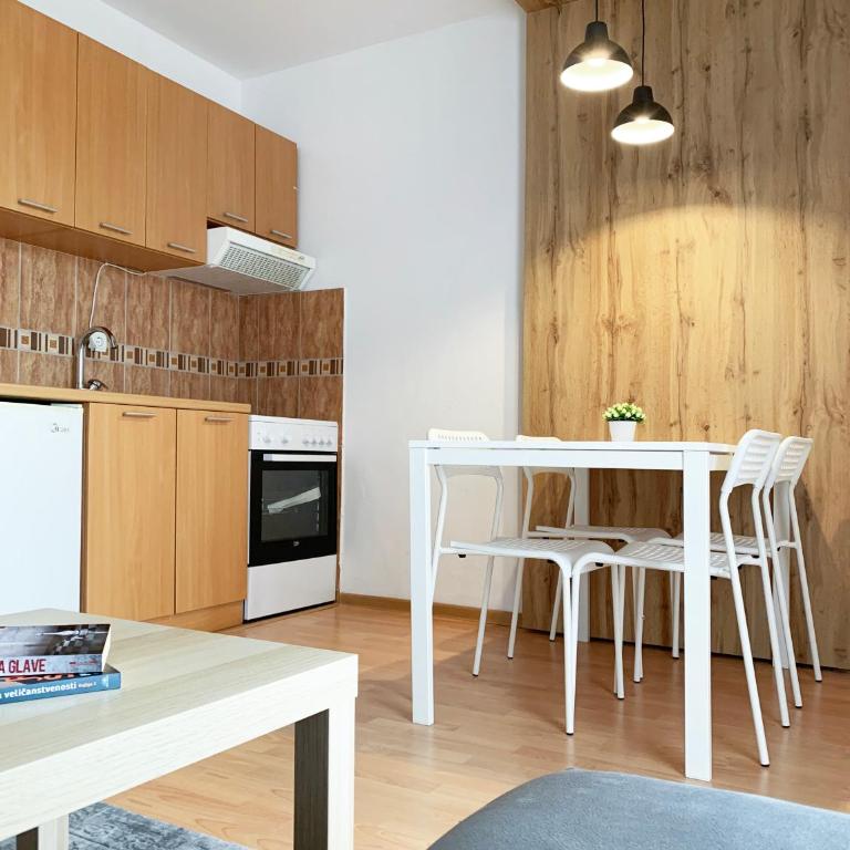 Laurel Apartments - One-Bedroom Apartment - 19