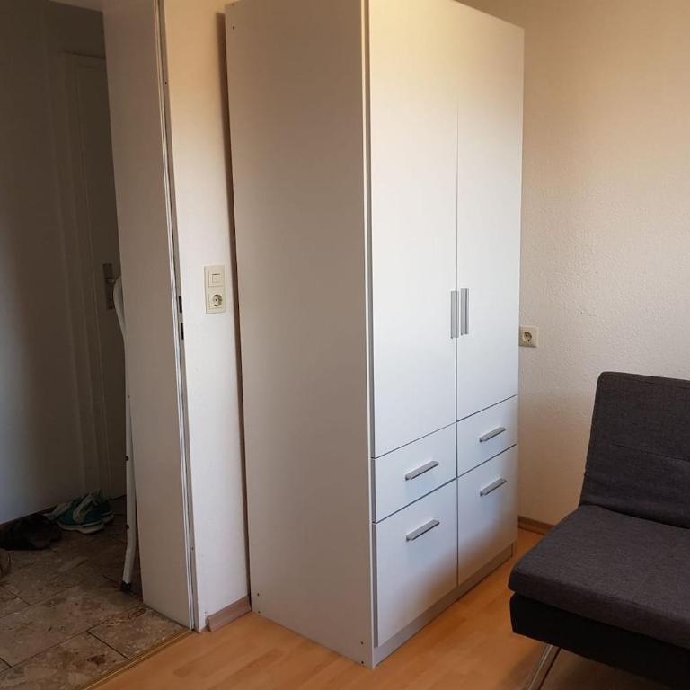 Sonniges Dach-Ferienzimmer - Apartment mit 1 Schlafzimmer - 18