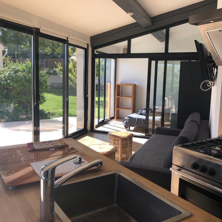 Détente à Lorgues avec piscine privée - Appartement - Vue sur Piscine - 14