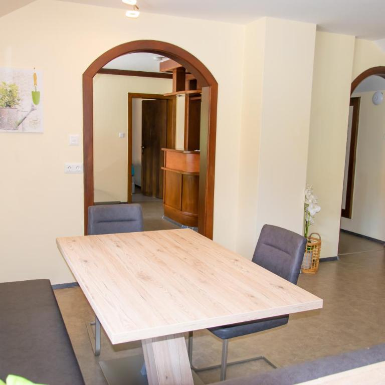 Strandhotel Burgstaller - Apartment mit 2 Schlafzimmern - 5