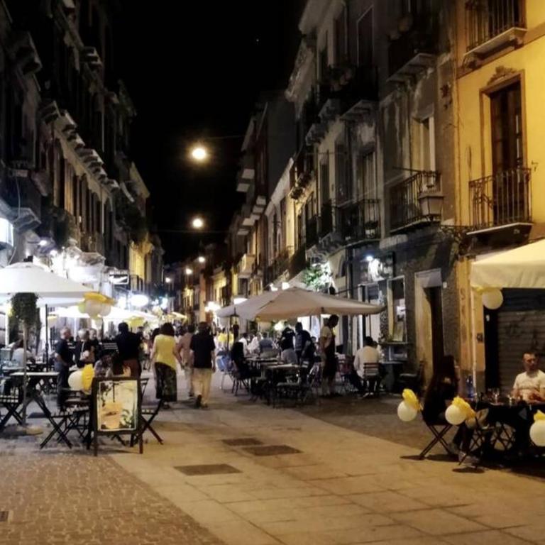 Cozy in the Center with Terrace - Apartamento de 2 dormitorios - 9