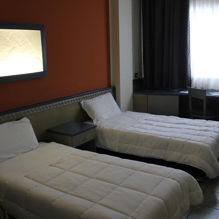 President Hotel Palermo - Camera Standard Doppia con Letti Singoli - 3