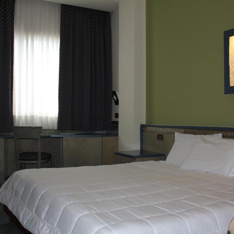 President Hotel Palermo - Camera Matrimoniale Standard - 4
