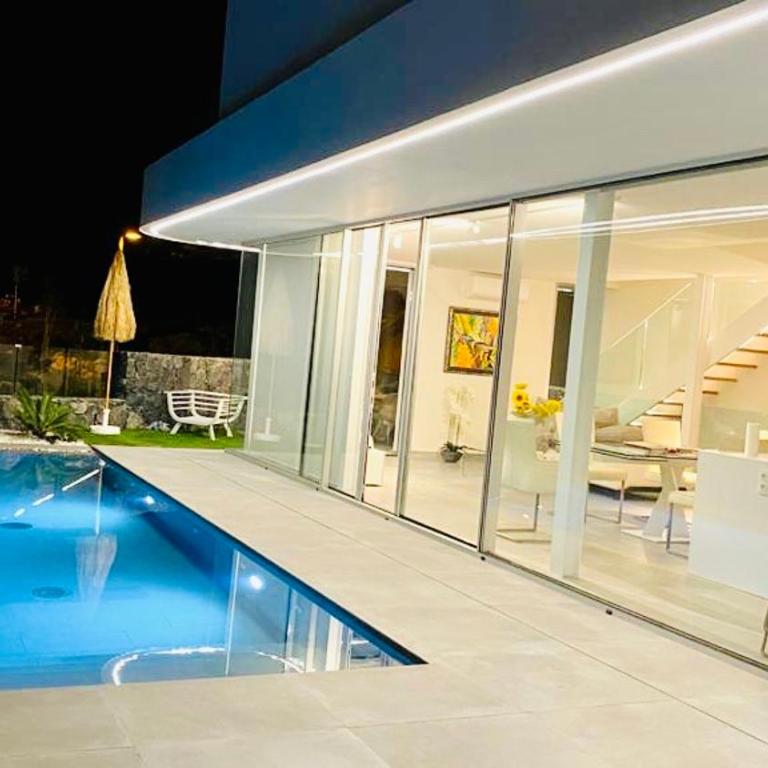 Luxury Villa - new building with panoramic sea view - Villa - 23